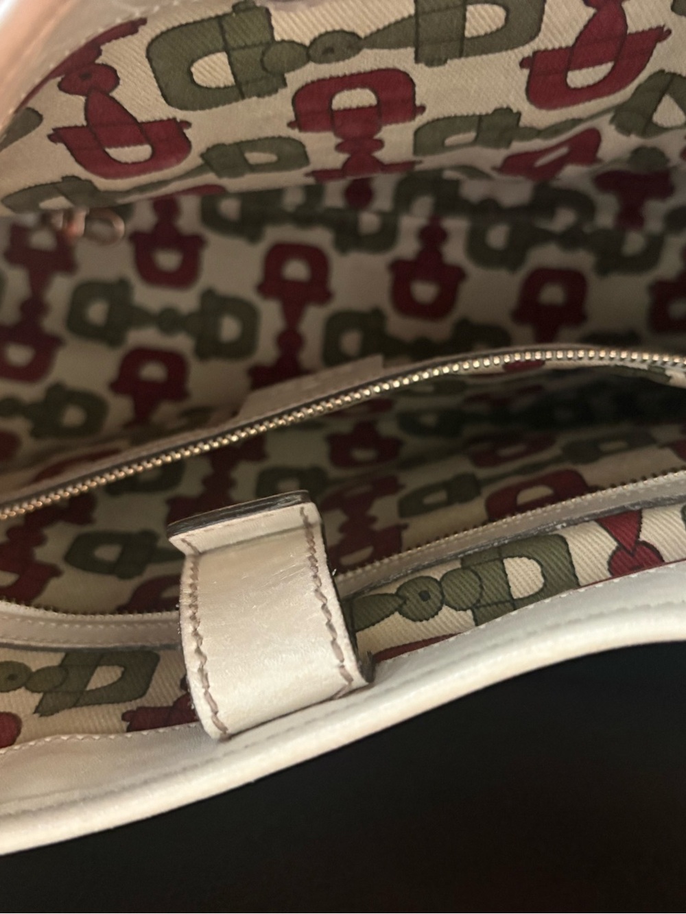 Beautiful Vintage Gucci Ivory GG Monogram Punch Hobo Bag with Gold Hardware - Picture 8 of 15
